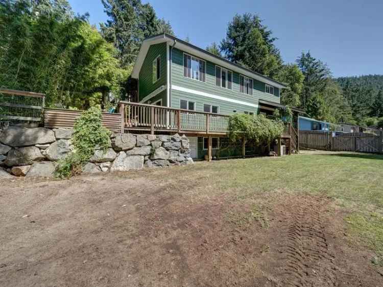 A $789,000.00 House/Single Family with 3 bedrooms in Pender Harbour Egmont, Sunshine Coast