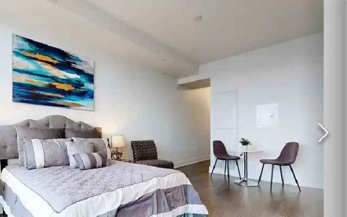 Prestigious Downtown Toronto Studio (Bay/Wellesley) $2200