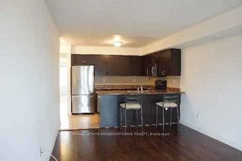 House For Rent in 15, Hays Boulevard, Oakville, Ontario