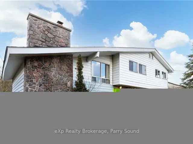 House For Sale in Parry Sound, Ontario