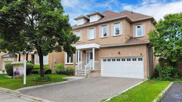 House For Sale in 11, Badger Avenue, Brampton, Ontario