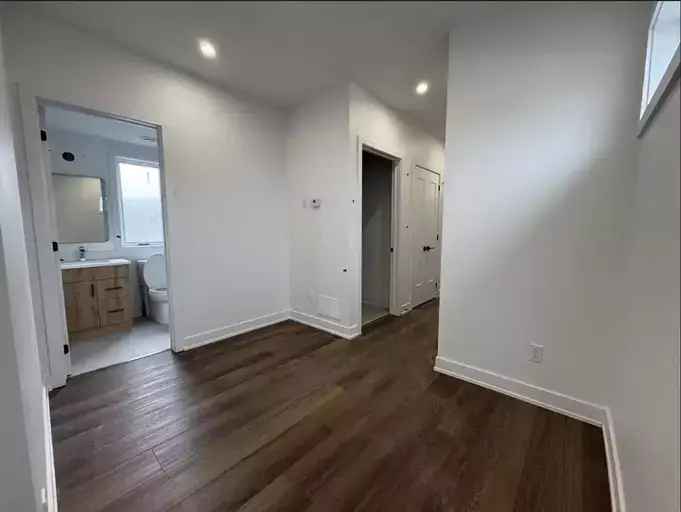 Luxury Hintonburg Apartment - 2 Bed 2 Bath