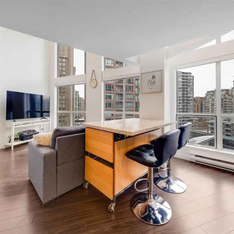 Downtown 1-Bed Loft for Sale - Amazing Amenities