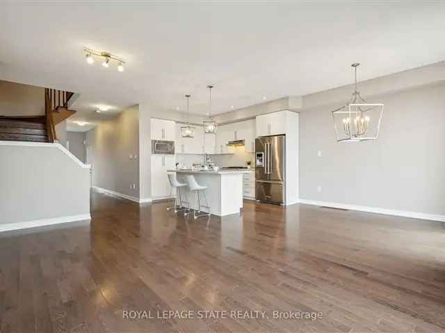 Luxury Lake Ontario Townhome - Executive Living