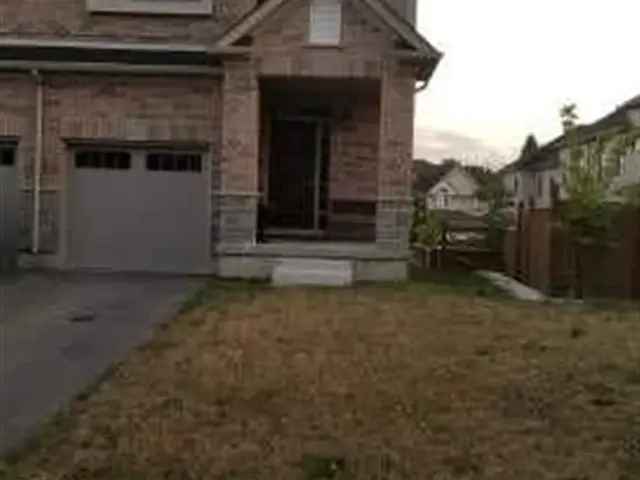 1400 Sqft Home 2 Beds 2 Baths In-Suite Laundry Open Concept