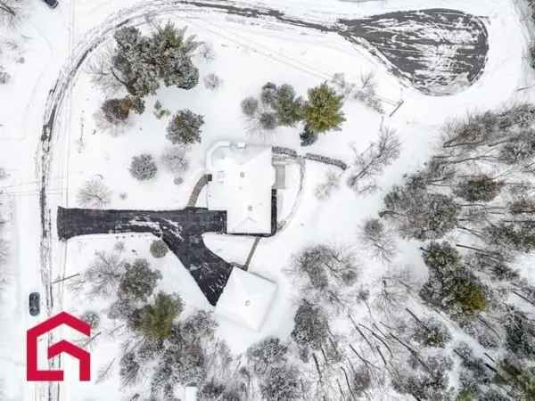 Bungalow for sale Laurentides 4 bedrooms 2 baths Large Lot