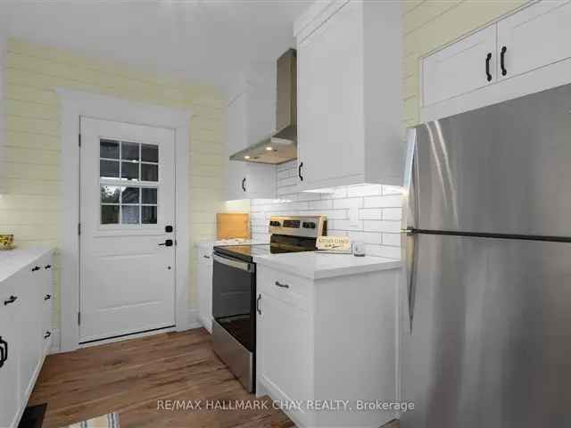 1880s Farmhouse - Updated & Move-In Ready