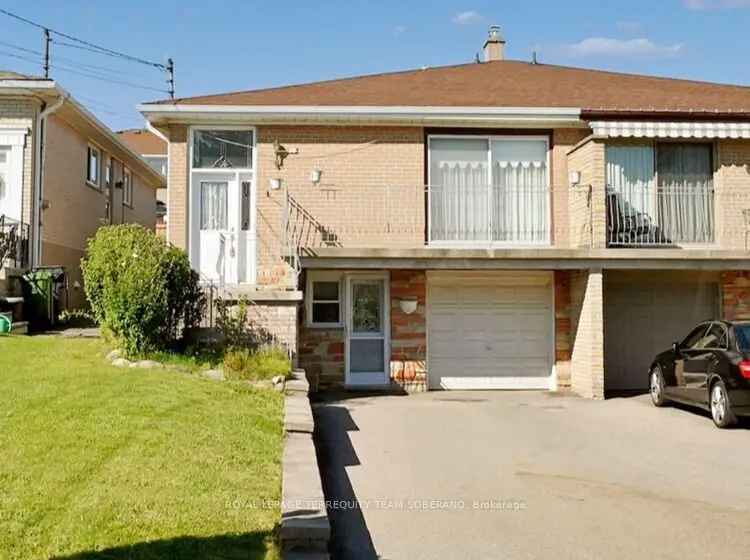 House For Sale in Toronto, Ontario