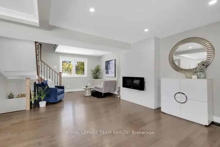 Luxury 5-Bed 4-Bath Home in Carleton Heights - Fully Renovated