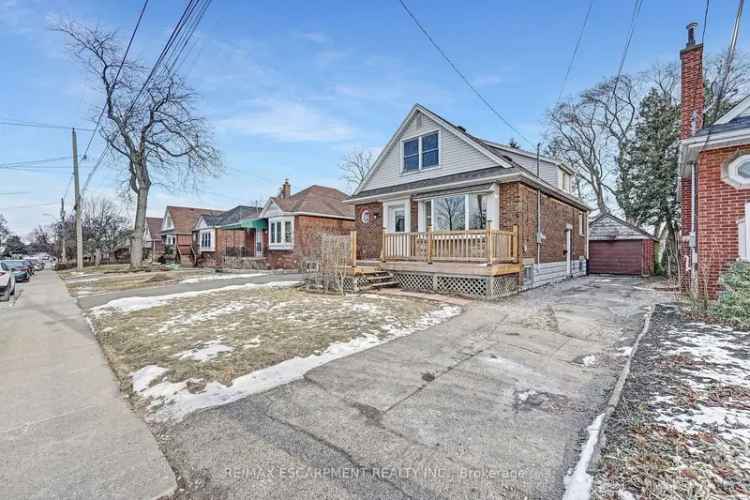 House For Sale in 237, East 19th Street, Hamilton, Ontario