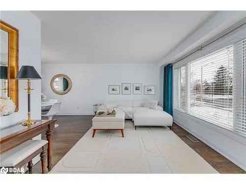 Classic Cozy Home in Barrie ON - Large Lot, Finished Basement