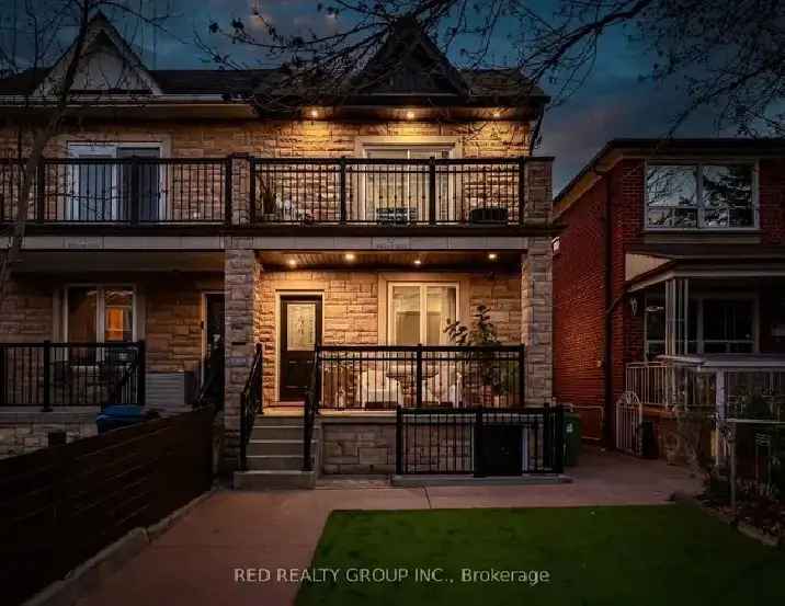 Rent Sun Filled Apartment with 2 Bedrooms and Den Near Bloor and Dufferin
