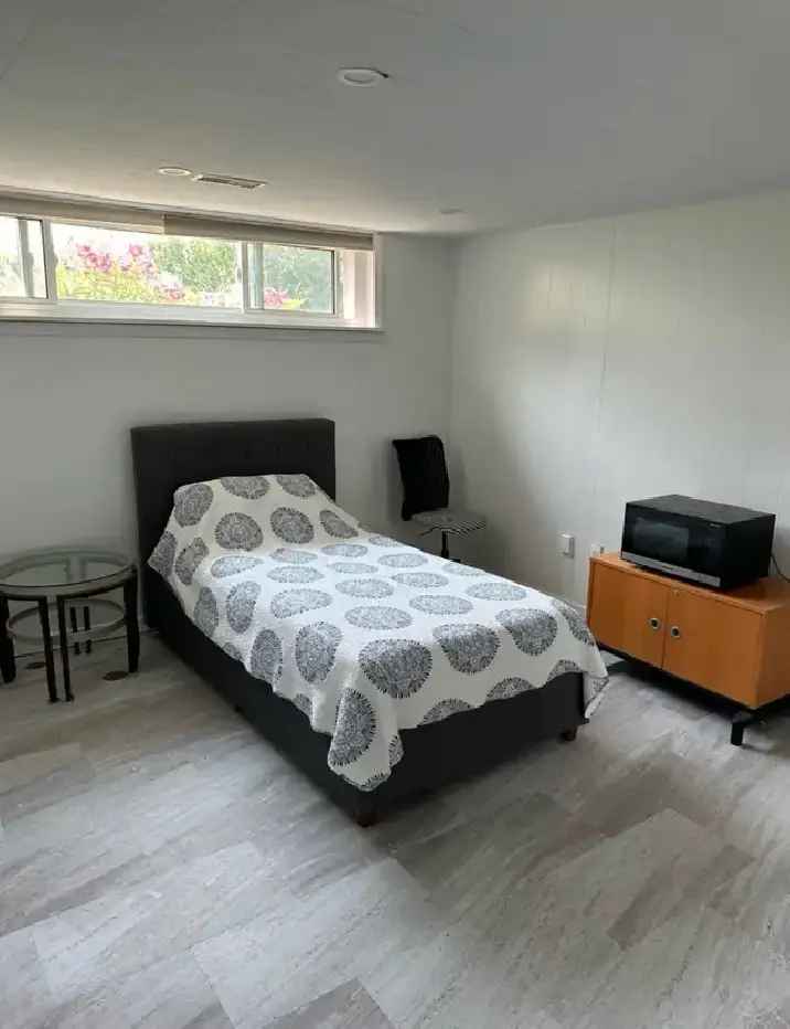 Private Room for Rent (Basement) – Suitable for One Person