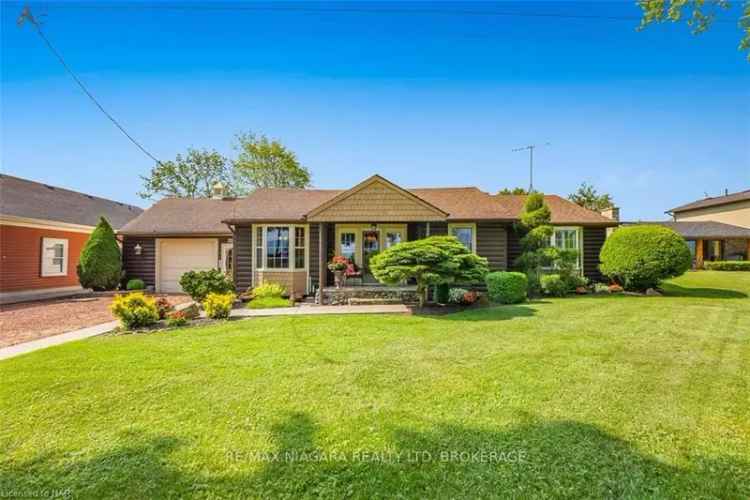 Beamsville Lakefront Bungalow - Stunning Views and Ample Parking