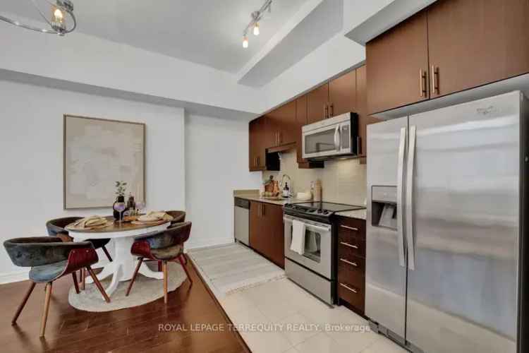 Condo For Sale in 2756, Old Leslie Street, Toronto, Ontario