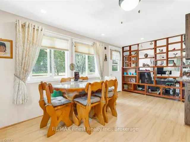 House For Sale in St. Thomas, Ontario