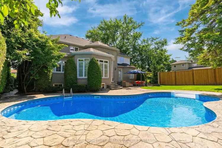 House For Sale in Whitby, Ontario