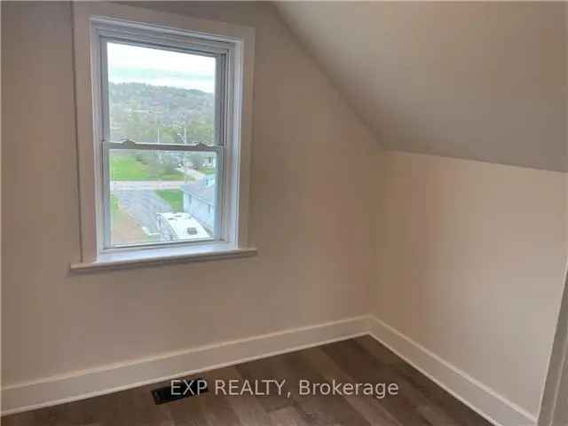 Renovated Eganville Home Near Amenities - Laminate and Mixed Flooring