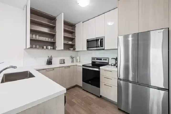 Rent Furnished 3 Bedroom Apartment at Bathurst and Eglinton