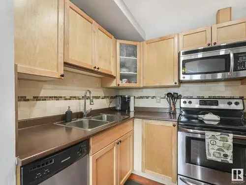 Townhouse For Sale In Menisa, Edmonton, Alberta