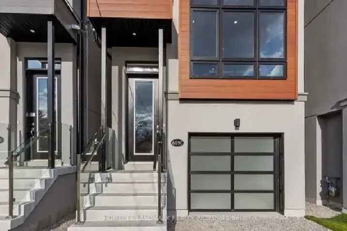 Luxury 3 Bed 4 Bath Detached Home York - New LRT