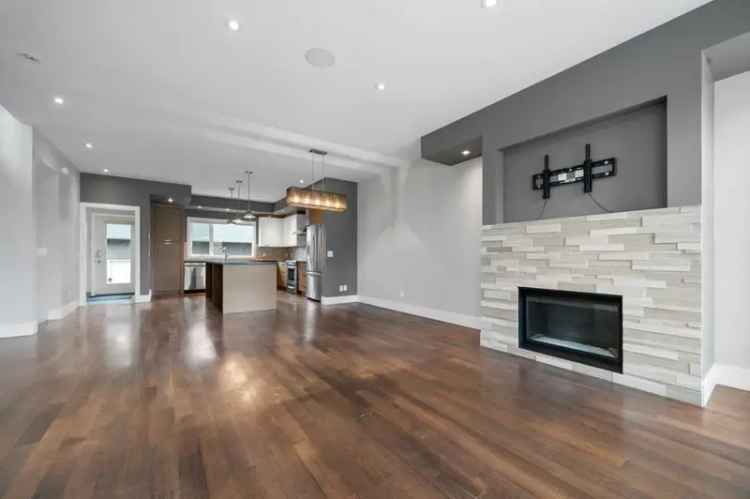 House For Sale , Calgary, Alberta