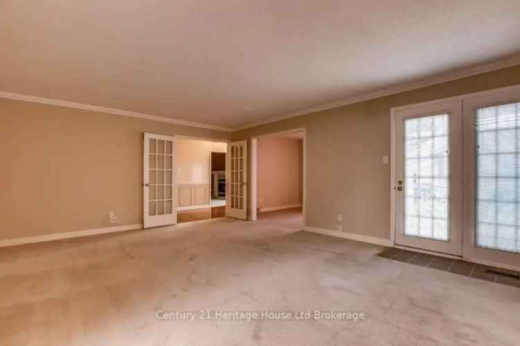 Luxury 4464 Sq Ft Condo Near Roth Park