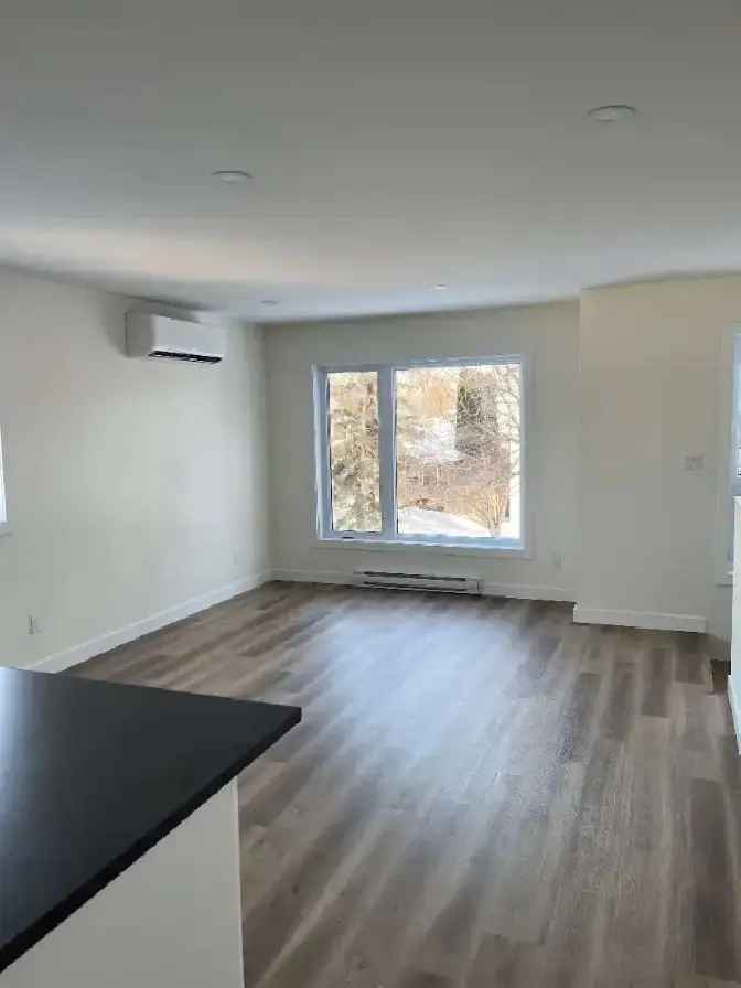 Stunning 2-Bedroom, 1-Bath Upper Duplex Suite in River Heights