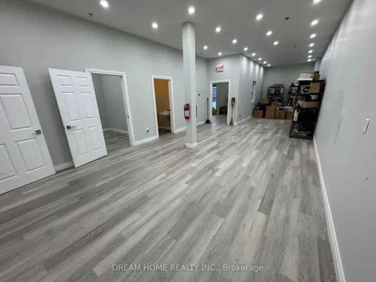 Commercial For Sale in Richmond Hill, Ontario