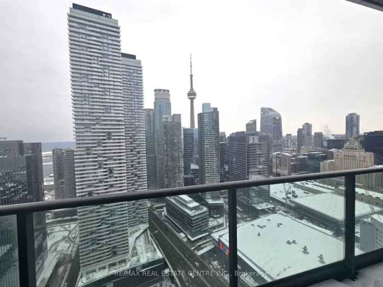 Luxury 1 Bedroom Unit with City & Lake Views