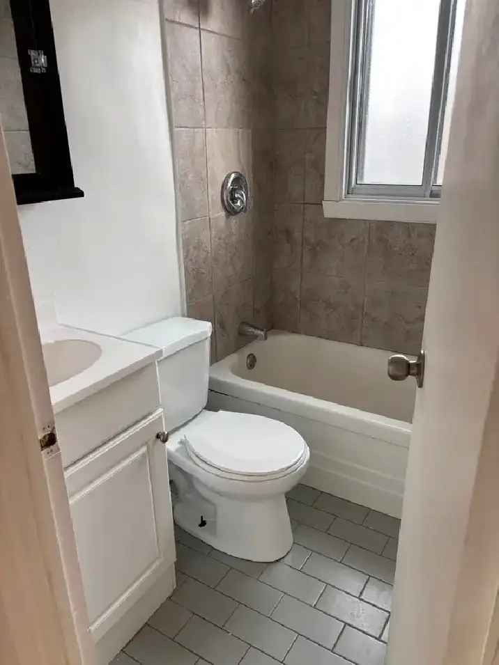 1 Bedroom Apartment for Rent Hardwood Floors Heat Water Included