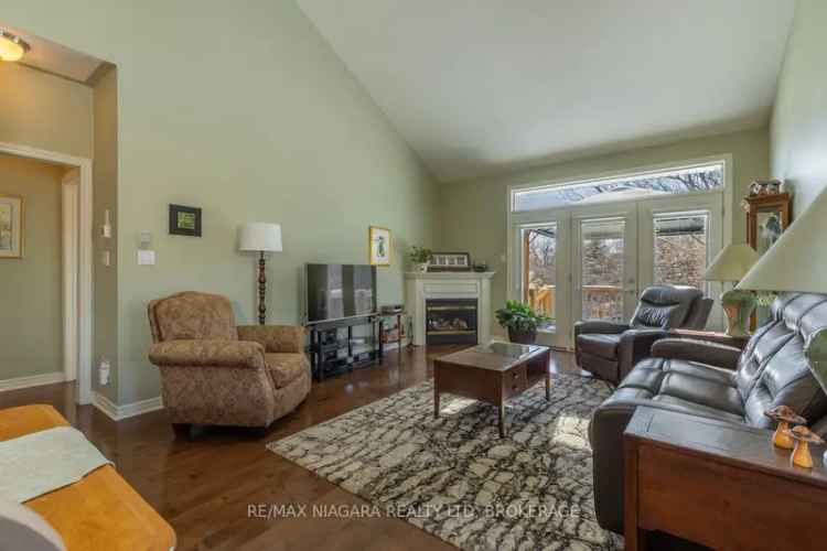 Semi Detached Bungaloft In Niagara Near Seaway Mall