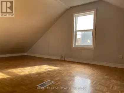 3 rooms apartment of 137 m² in Toronto