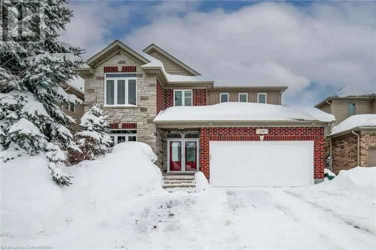 Luxury 5 4 Bedroom Home in St Jacobs