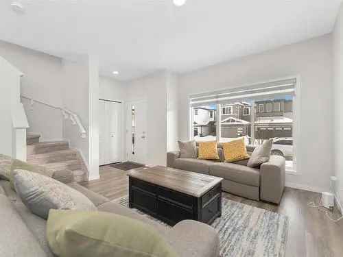 4-Bedroom House with Legal Basement Suite in Edmonton