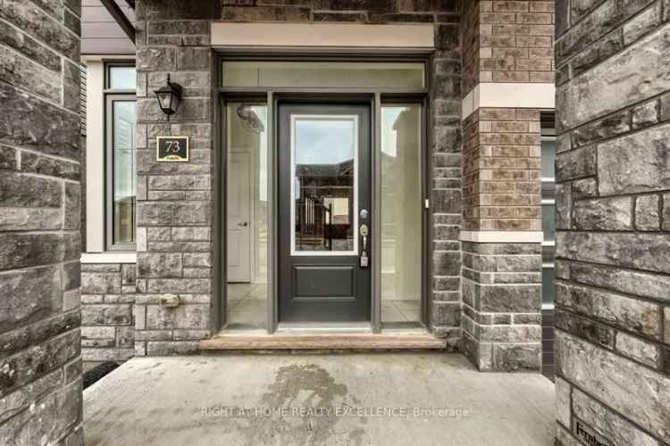 4-Bedroom Family Home near Barrie South Go Station