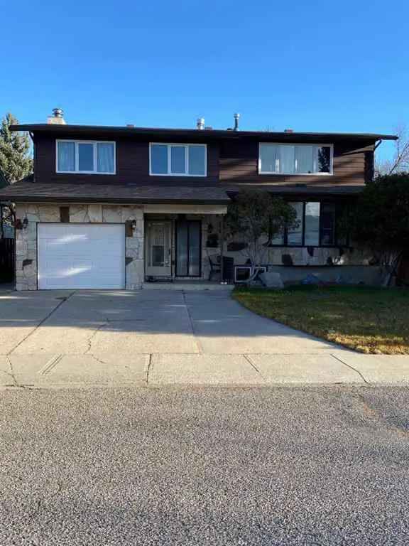 House For Rent in Lethbridge, Alberta