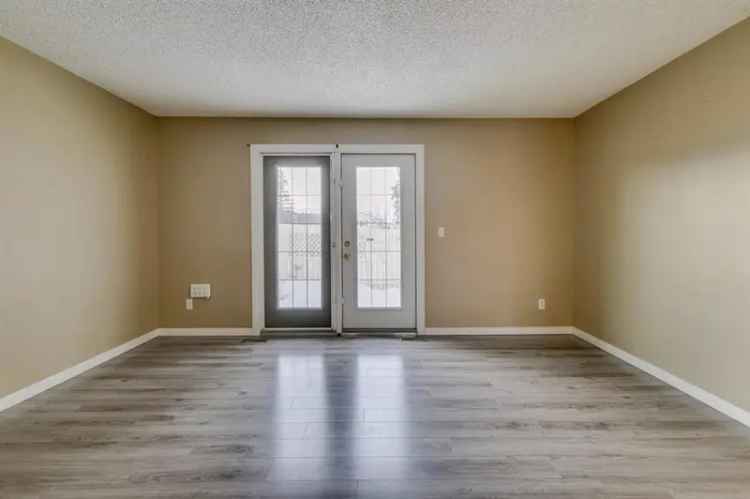 House For Sale in Calgary, Alberta