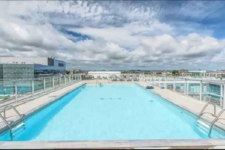 Rent 3 1/2 Apartment Near Metro Outremont with Pool and Gym