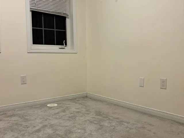 Townhouse For Rent in Markham, Ontario