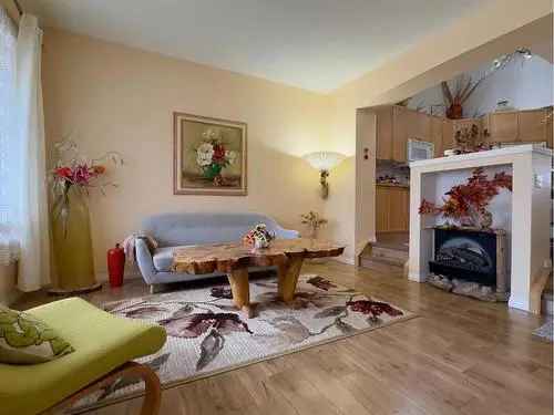 House For Sale In Tuscany Calgary