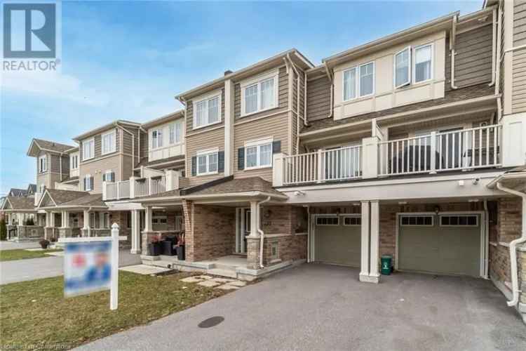 Townhouse For Sale in 35, Nearco Crescent, Oshawa, Ontario