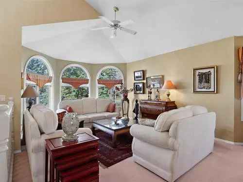 Spacious 2800 sq ft Family Home with Finished Basement