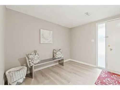 Townhouse For Sale In Braeside Calgary