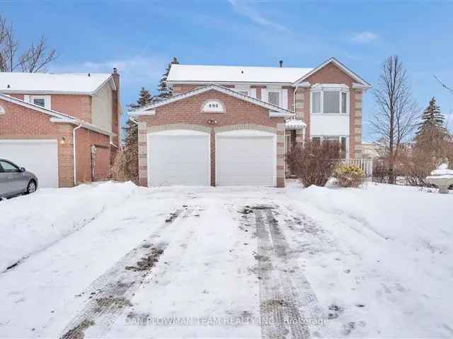 4-Bedroom 4-Bathroom Home in Williamsburg Large Lot Walk Out Basement