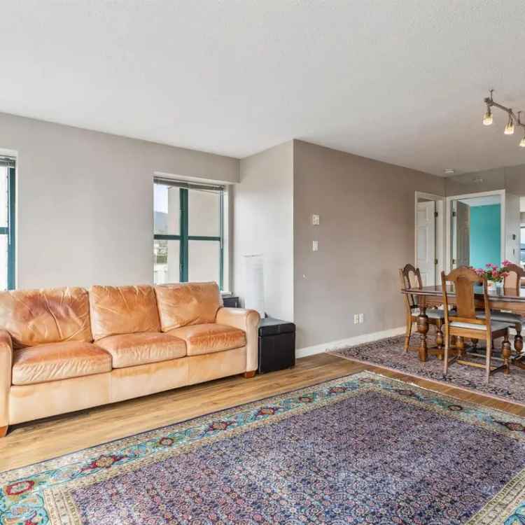Northwest Corner Suite at The Sovereign 2 Beds 2 Baths 961 sq ft