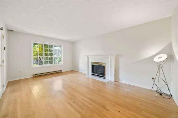 4-Bed 3-Bath Family Home in Sunnymead Saanich