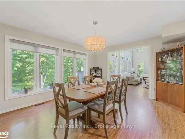 5-Bedroom Georgian Bay Home Near Beaches and Awenda Park