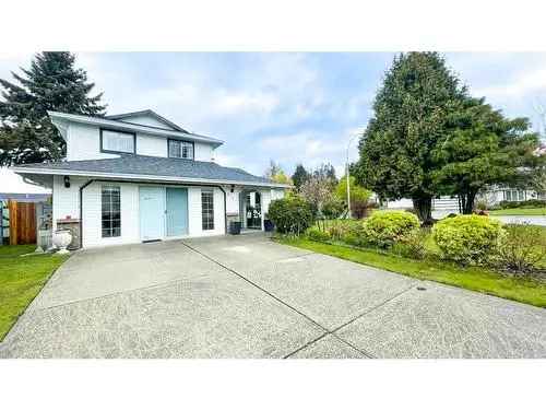 House For Sale In Surrey, British Columbia