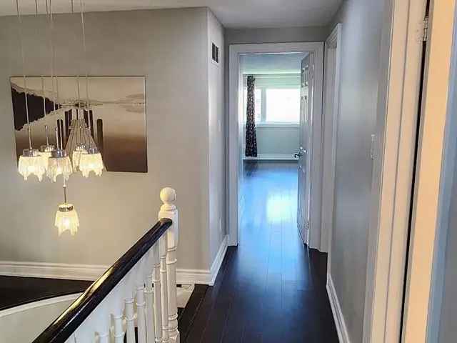 4 Bedroom Detached Home in Milliken Mills with Finished Basement